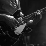 Match the song to the performer- easy level